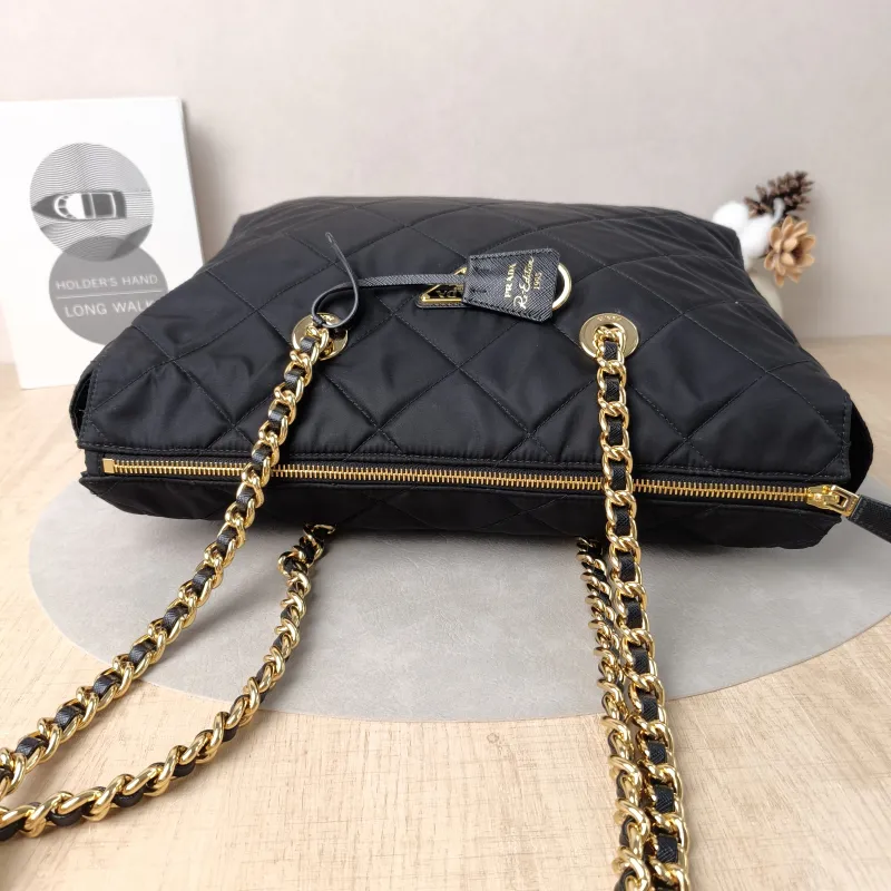PRADA Shoulder Bag Re-Edition Black Nylon One Size 35 × 9 × 27 cm — detail view 5 of 12