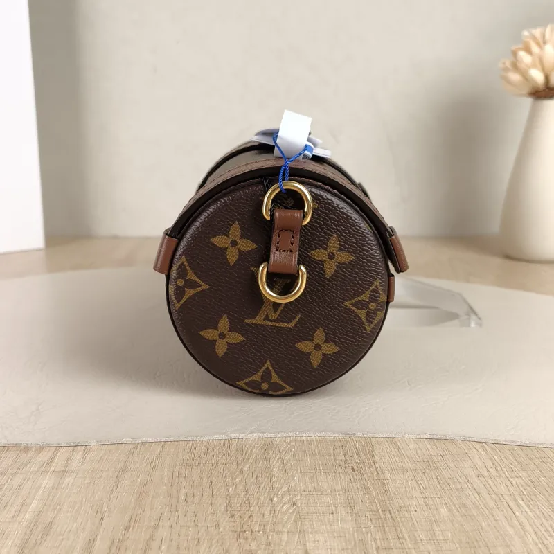 Louis Vuitton Crossbody Bag Papillon Trunk Monogram PVC Small19 × 9 × 9 cm — detail view 3 of 11