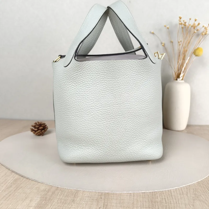 Hermès Top Handle Bag Picotin Lock 18 18 TC Calfskin Small 18 × 13 × 18 cm B — detail view 1 of 11