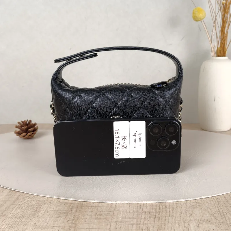 Chanel Crossbody Bag25c Vanity Case Bag Black Grained Calfskin One Size16 × 6 × 13 cm — cover view 3 of 6