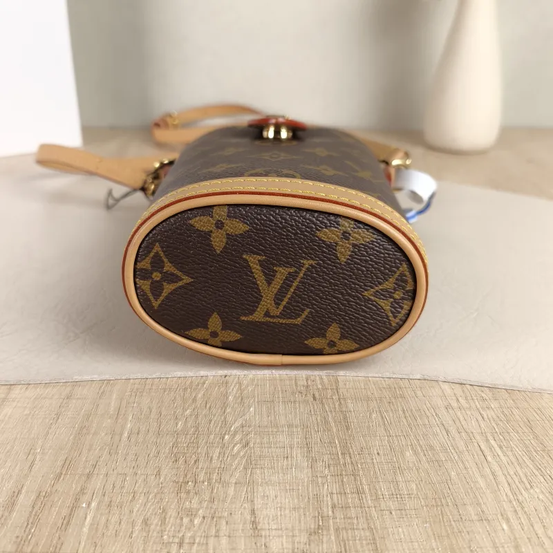 Louis Vuitton Crossbody Bag Fold Me Monogram PVC Mini 14.5 × 6.5 × 18 cm — cover view 4 of 5