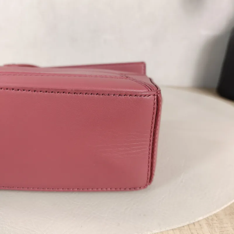 LOEWE Crossbody Bag Puzzle Red Calfskin Mini 18 × 8 × 12.5 cm — detail view 1 of 11