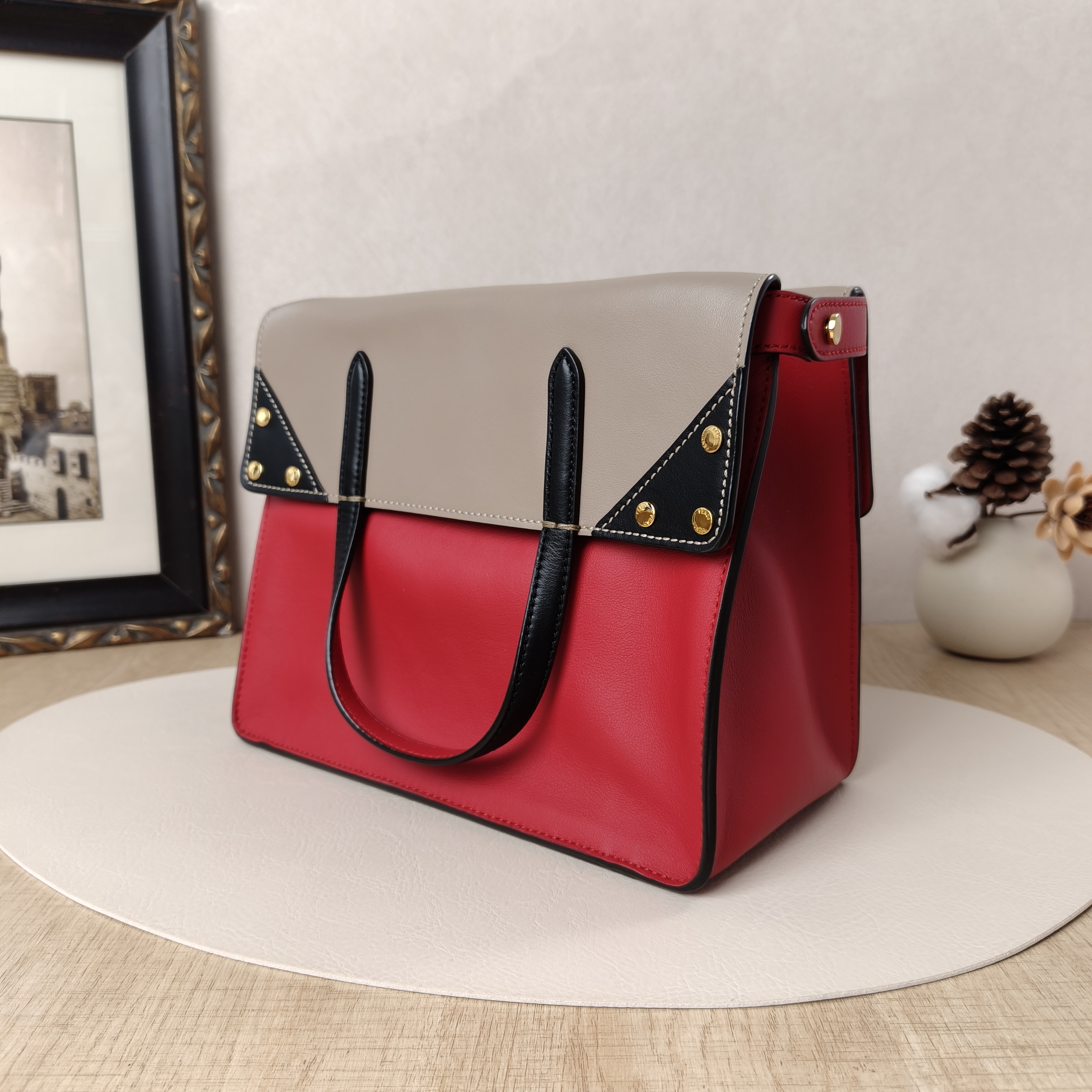 FENDI Crossbody Bag Crossbody Bag Colorblock Calfskin 25 × 12 × 19.5 cm — cover view 7 of 10