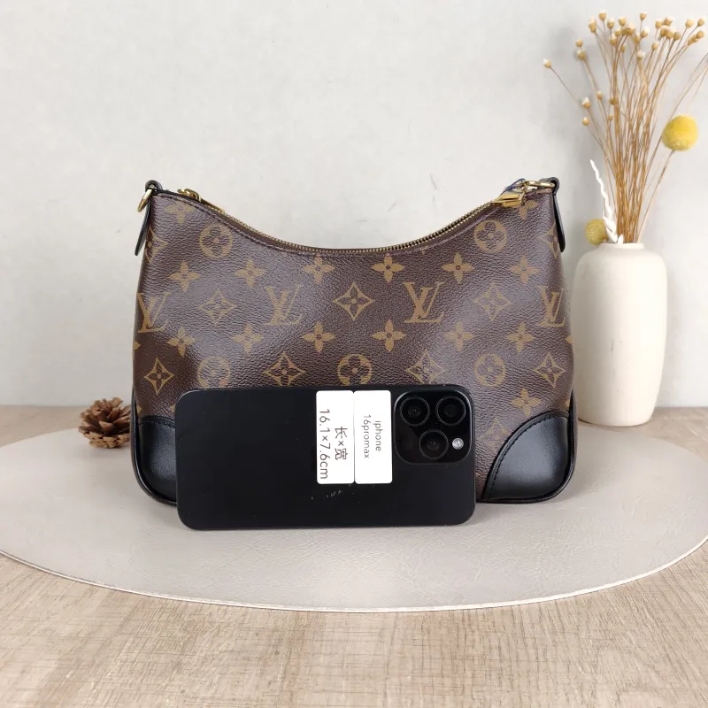 Louis Vuitton Crossbody Bag Boulogne PVC Small26 × 9.5 × 16 cm — cover view 2 of 6