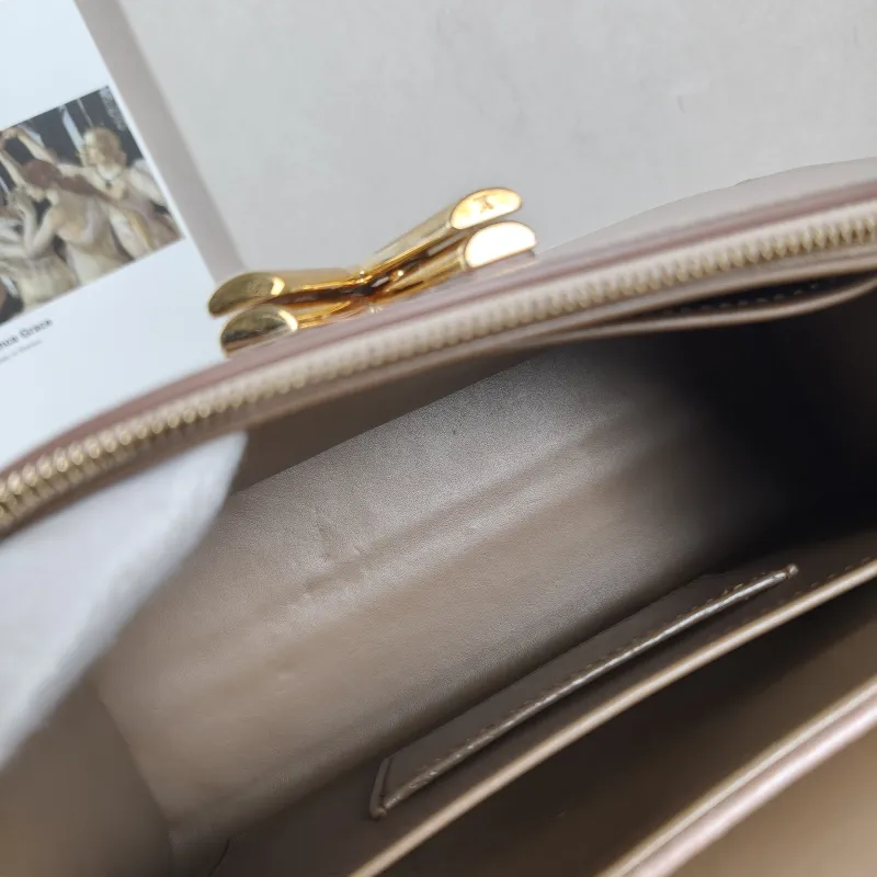 Louis Vuitton Crossbody Bag Twist One Handle Edition Calfskin Small 25 × 11 × 17 cm Conditioned — detail view 9 of 13