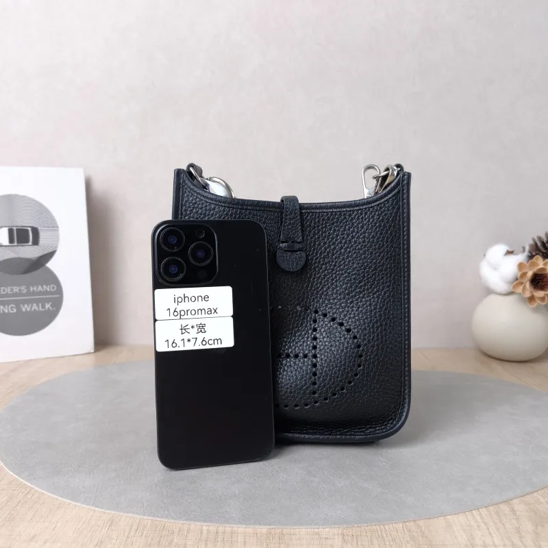 Hermès Crossbody Bag Evelyne Mini 16 Mini 16 Black TC Calfskin Mini 17 × 5.5 × 18 cm U — cover view 2 of 6