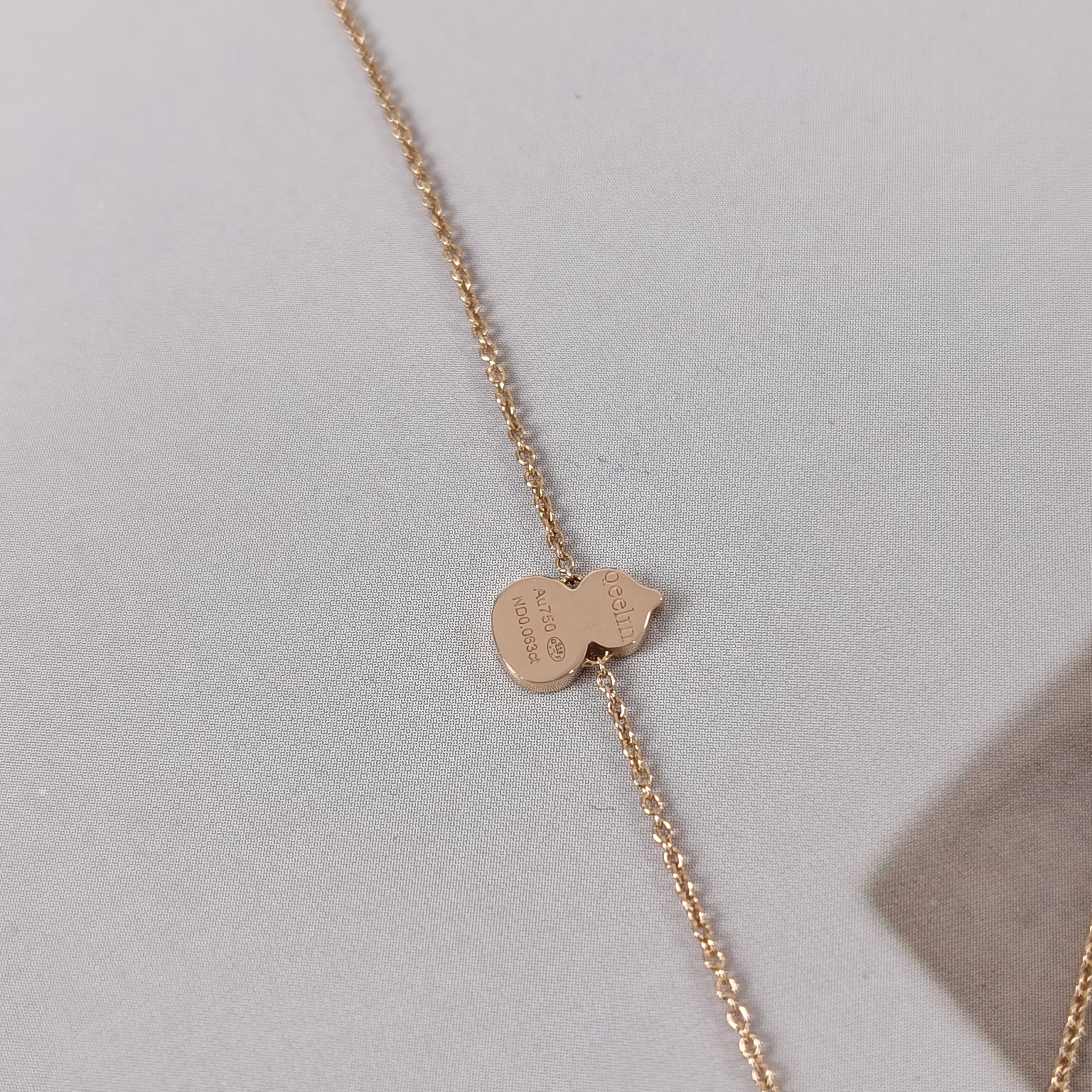 Qeelin Necklace Wulu Collection Necklace Red Agate18K Diamond One Size40cm Pendant1.8cm One Size — cover view 7 of 14