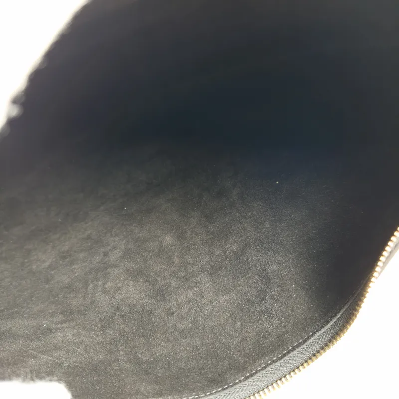 CELINE Shoulder Bag LULU hobo Black Calfskin Large 38 × 8 × 42 cm — detail view 2 of 11