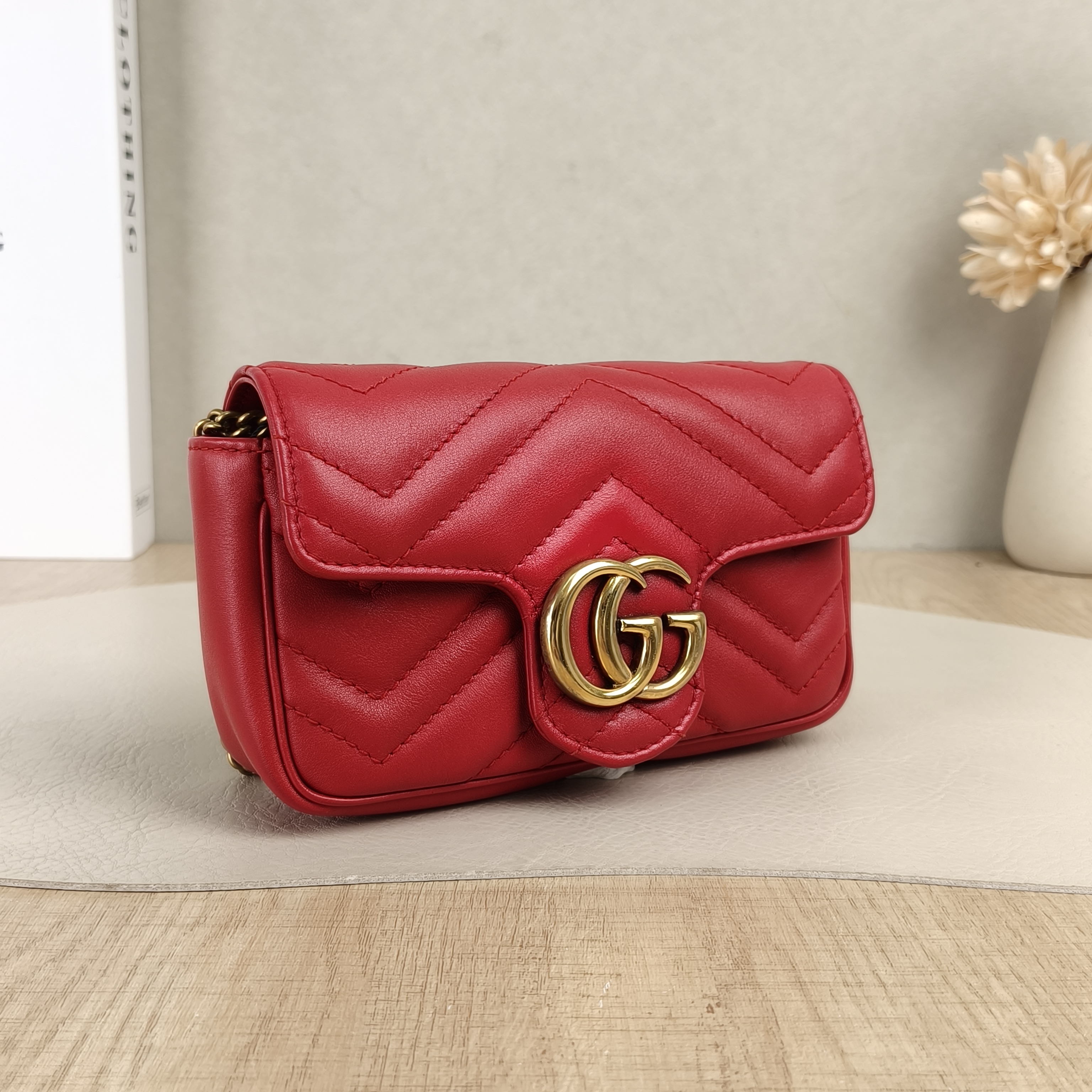 GUCCI Crossbody Bag GG Marmont Mini Marmont Mini Red Calfskinmini16.5 × 4.5 × 9.5 cm — cover view 6 of 6