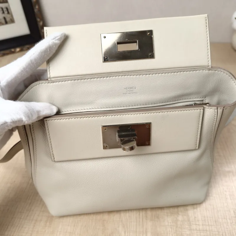 Hermès Crossbody Bag24 · 24 21 Shoulder Bagmini — detail view 15 of 20