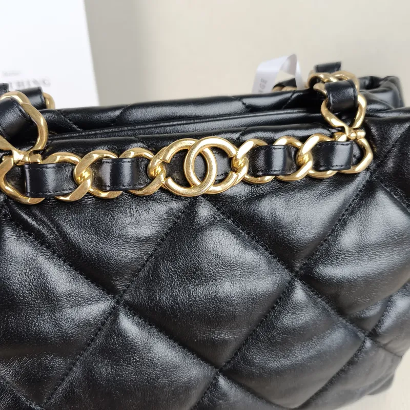 Chanel Shoulder Bag 22b Small Shopping Tote Black Lambskin Small 25 × 10 × 20 cm — detail view 10 of 13