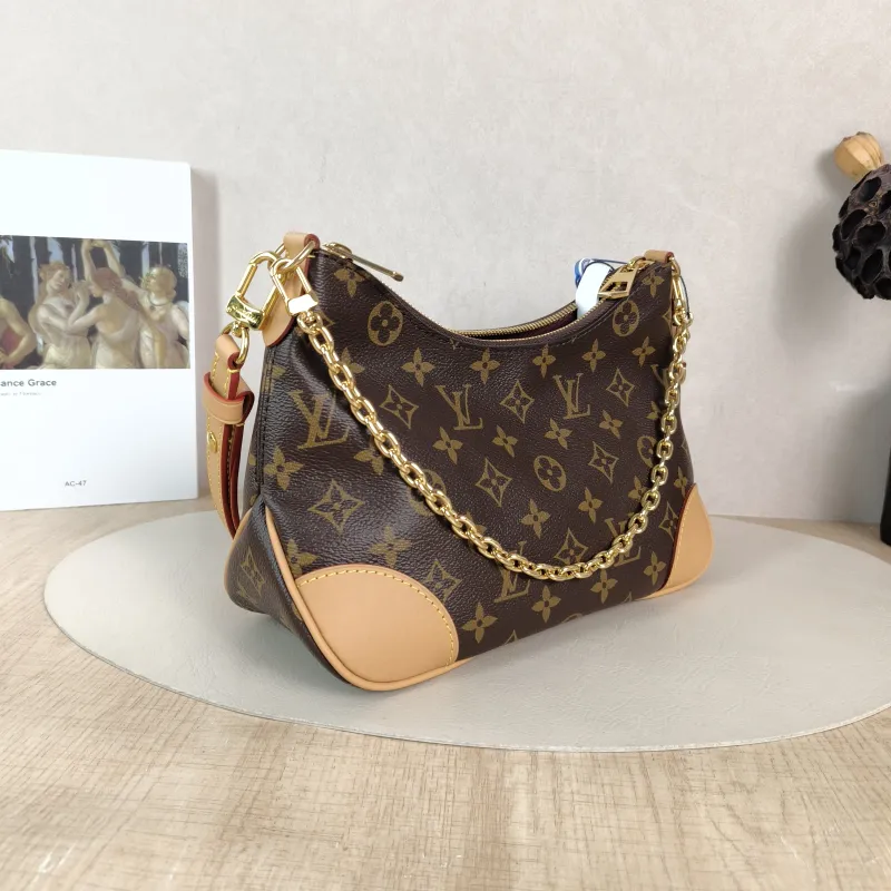 Louis Vuitton Crossbody Bag Boulogne PVC Small 26 × 9.5 × 16 cm — cover view 5 of 6