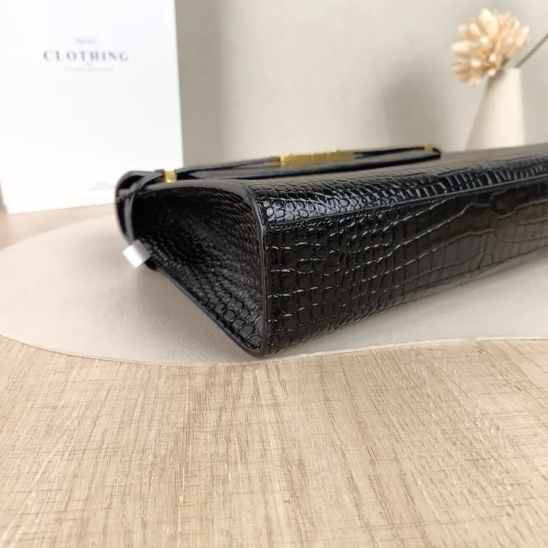 SAINT LAURENT Shoulder Bag MANHATTAN Black Calfskin Medium29 × 7.5 × 20 cm — detail view 11 of 12
