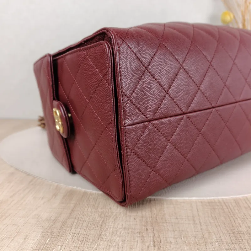 Chanel Shoulder Bag 25Bag Red Grained Calfskin Medium 30 × 15 × 40 cm — detail view 12 of 14