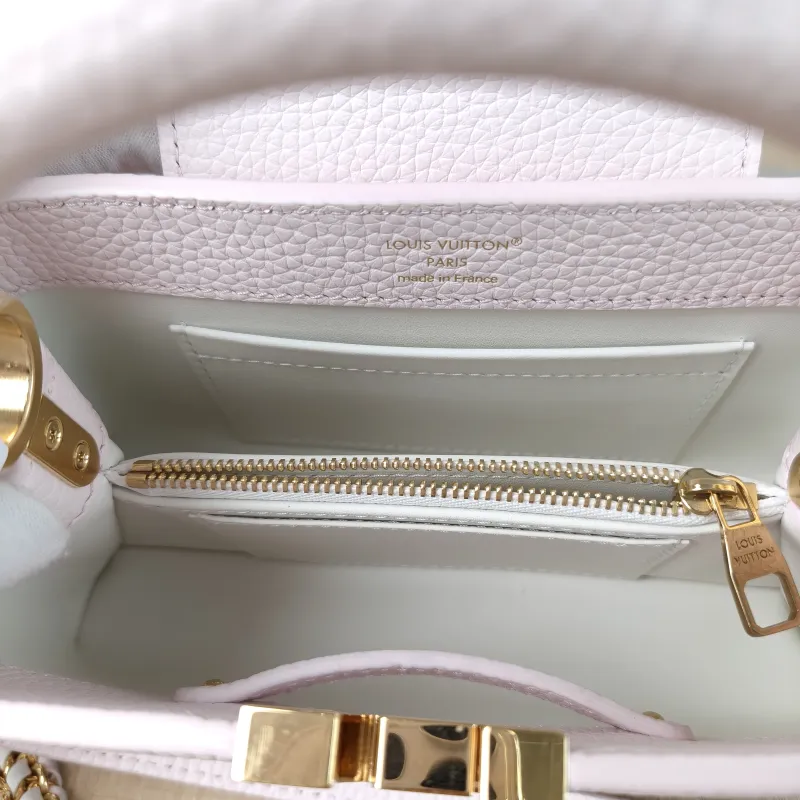 Louis Vuitton Top Handle Bag Capucines East West Pink Calfskinmini22 × 8 × 12 cm — detail view 7 of 12