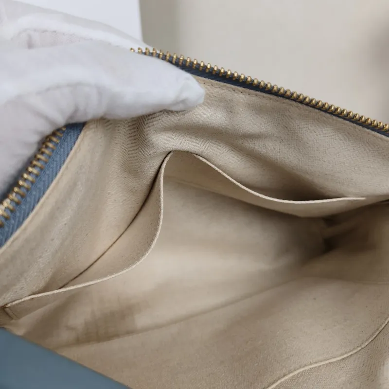 LOEWE Crossbody Bag Calfskin 32 × 5 × 21 cm — detail view 11 of 14