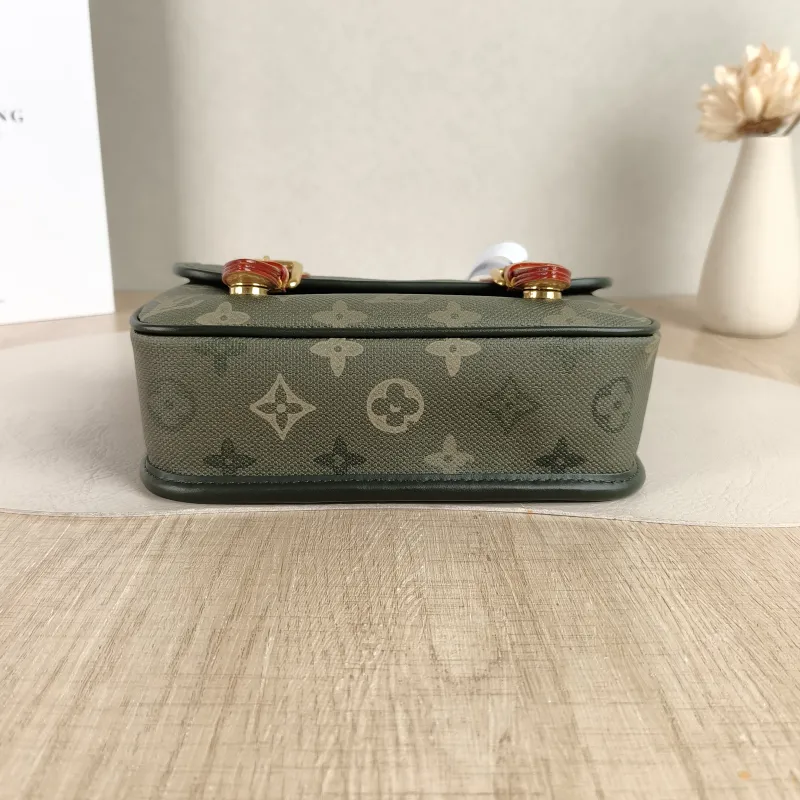 Louis Vuitton Crossbody Bag Satchel Messenger Bag Green PVC Mini 19.5 × 6 × 15 cm — cover view 6 of 6