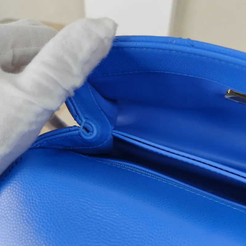 Chanel Top Handle Bag Coco Handle​Blue Grained Calfskin Small24 × 10 × 14 cm — detail view 5 of 13