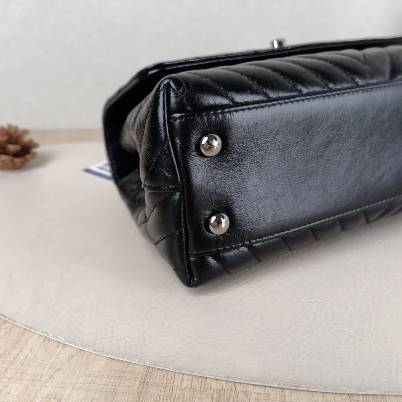 Chanel Crossbody Bag v Coco Handle​ Black Calfskin Small 24 × 10 × 14 cm — detail view 12 of 16