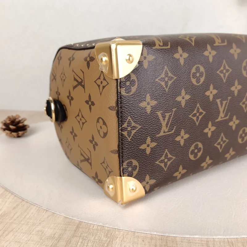 Louis Vuitton Shoulder Bag Speedy Trunk Monogram PVC One Size 27 × 15 × 20 cm — detail view 12 of 14