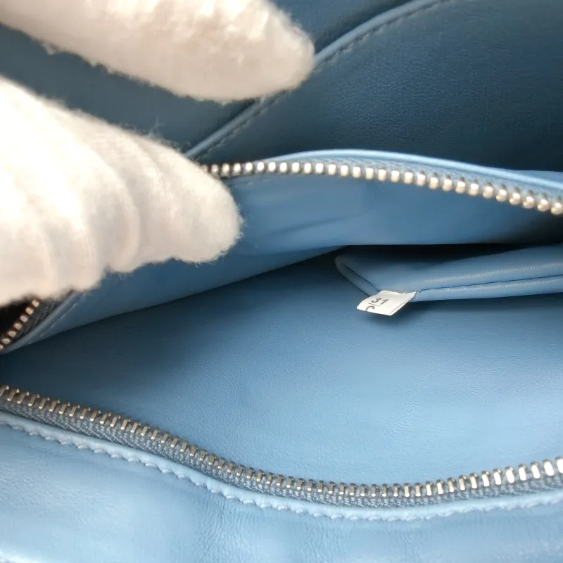 PRADA Clutch Clutch Blue Calfskin 30*19 — detail view 6 of 12
