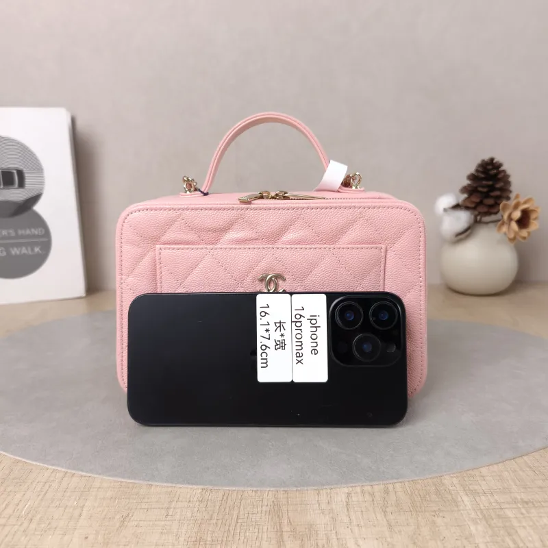 Chanel Crossbody Bag25b Pink Calfskinmini19.5 × 8.5 × 12 cm — cover view 5 of 5