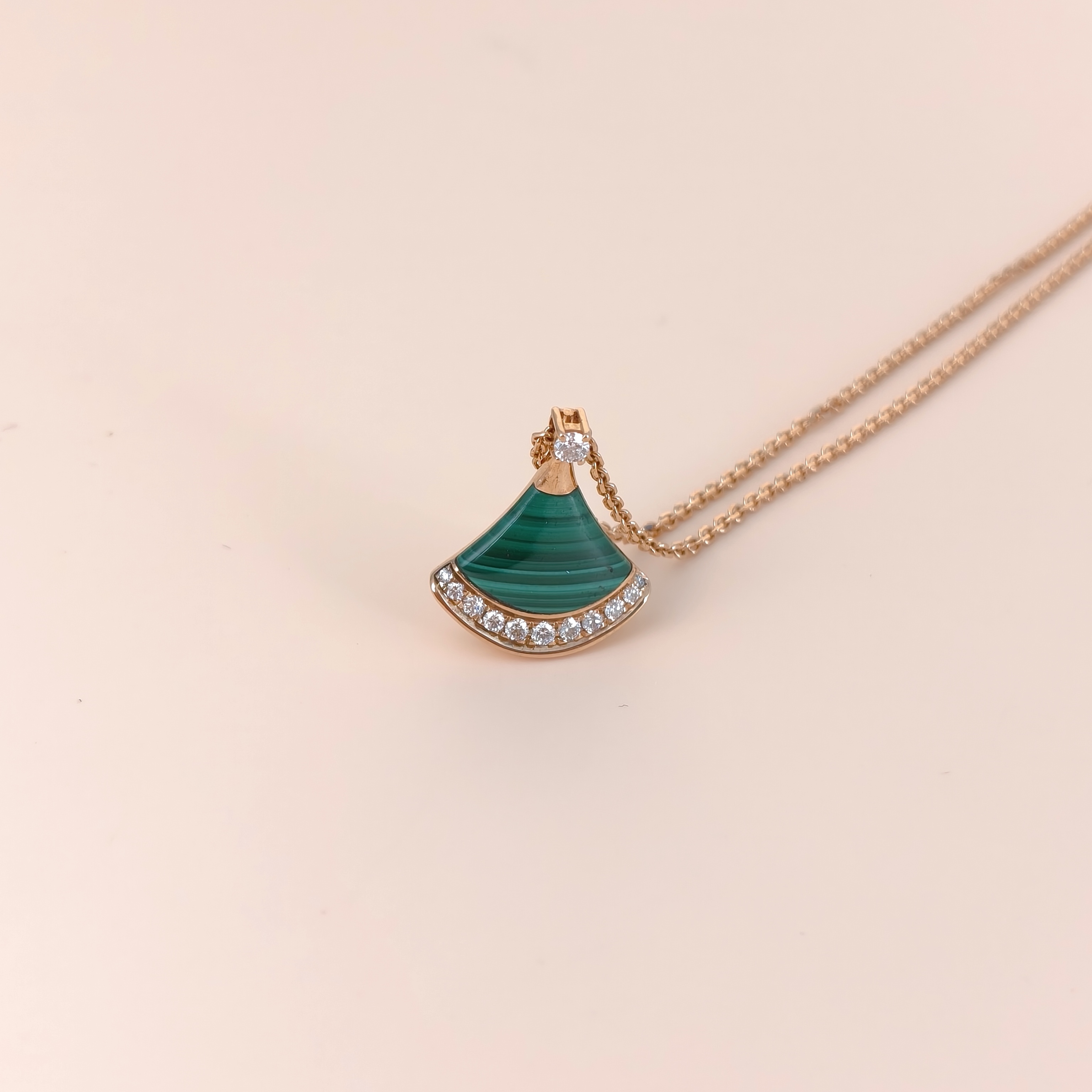 Bvlgari Necklace DIVAS’ DREAM Collection Malachite Pavé Diamond Malachite Diamond18KR ose Gold Small44cm — cover view 7 of 9