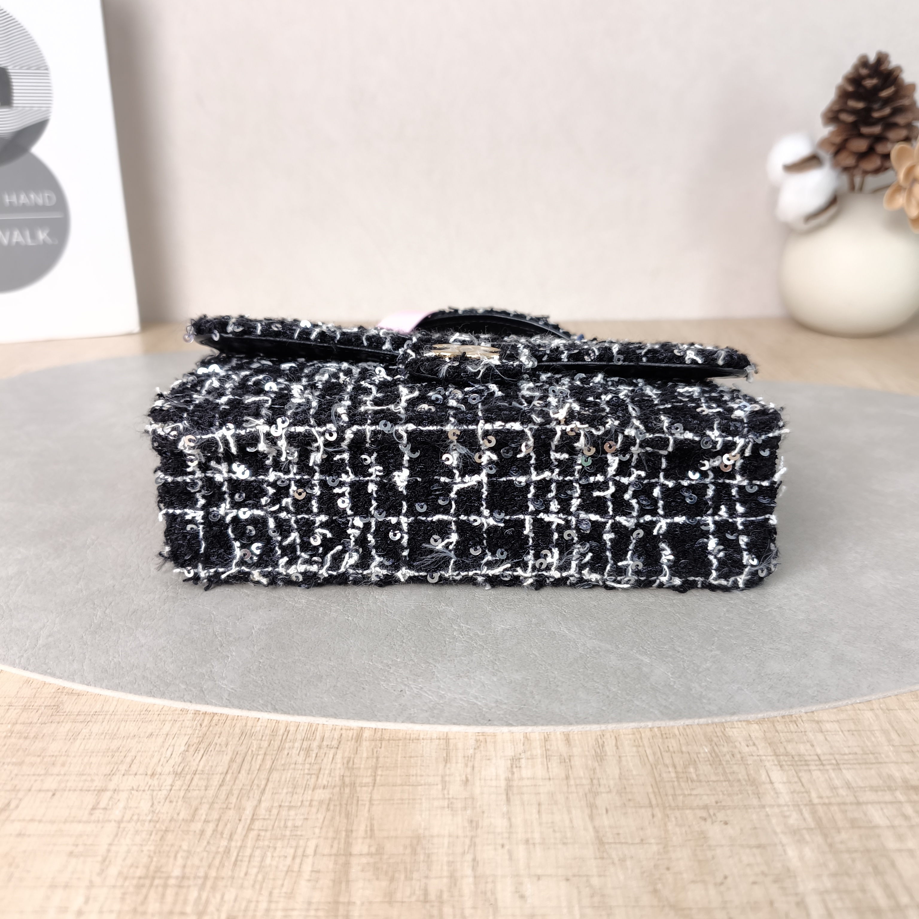 Chanel Crossbody Bag CF Mini Crossbody Bag Black mini17 × 4 × 10 cm — cover view 2 of 6