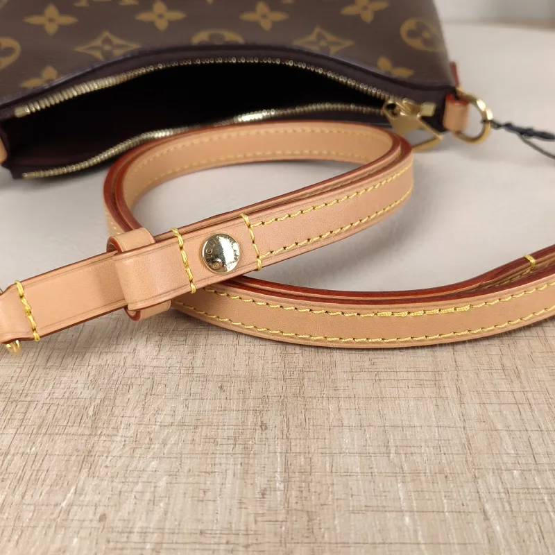 Louis Vuitton Crossbody Bag Boulogne PVC nano 19 × 8 × 13 cm Conditioned — detail view 4 of 12