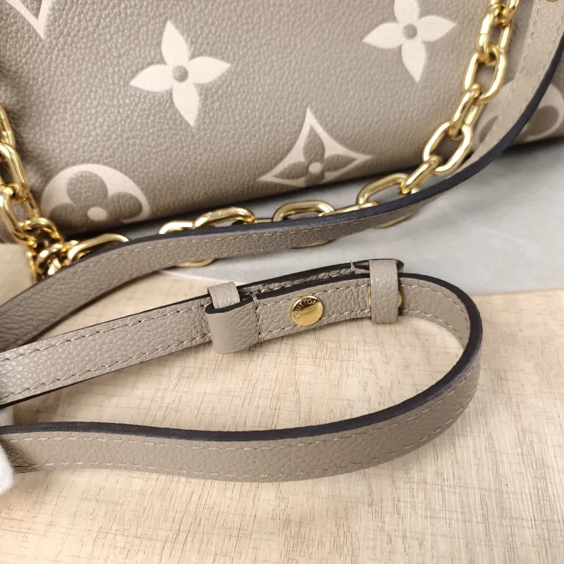 Louis Vuitton Crossbody Bag Favorite Empreinte Embossed Calfskin Monogram Medium24 × 9 × 14 cm — detail view 9 of 18