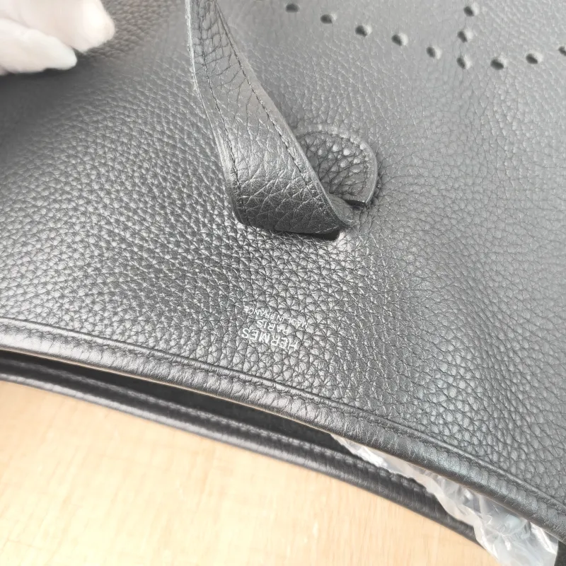 Hermès Crossbody Bag Evelyne 29 29Black Silver-Tone Hardware Clemence Taurillon TC Calfskin Small29 × 8 × 30 cm — detail view 10 of 12