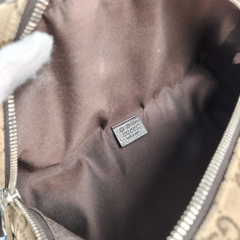 GUCCI Belt Bag Belt Bag Monogram Canvas One Size26 × 12 × 11 cm — detail view 12 of 12