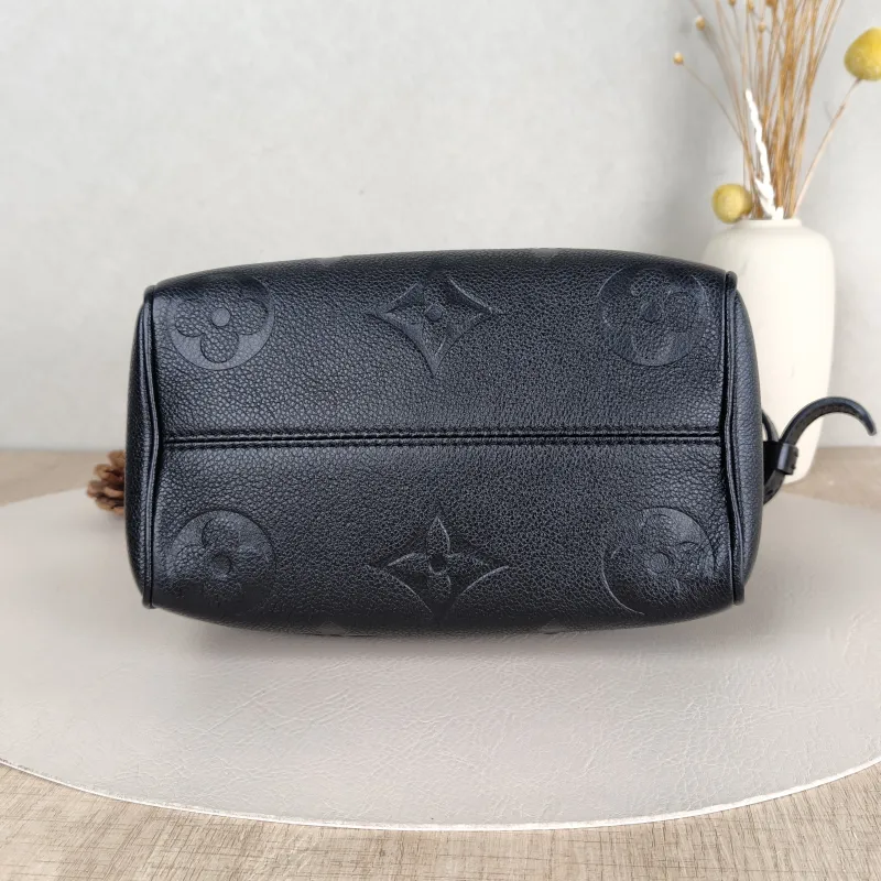 Louis Vuitton Crossbody Bag Speedy20Black Empreinte Embossed Calfskin Small20.5 × 12 × 13.5 cm — cover view 4 of 5