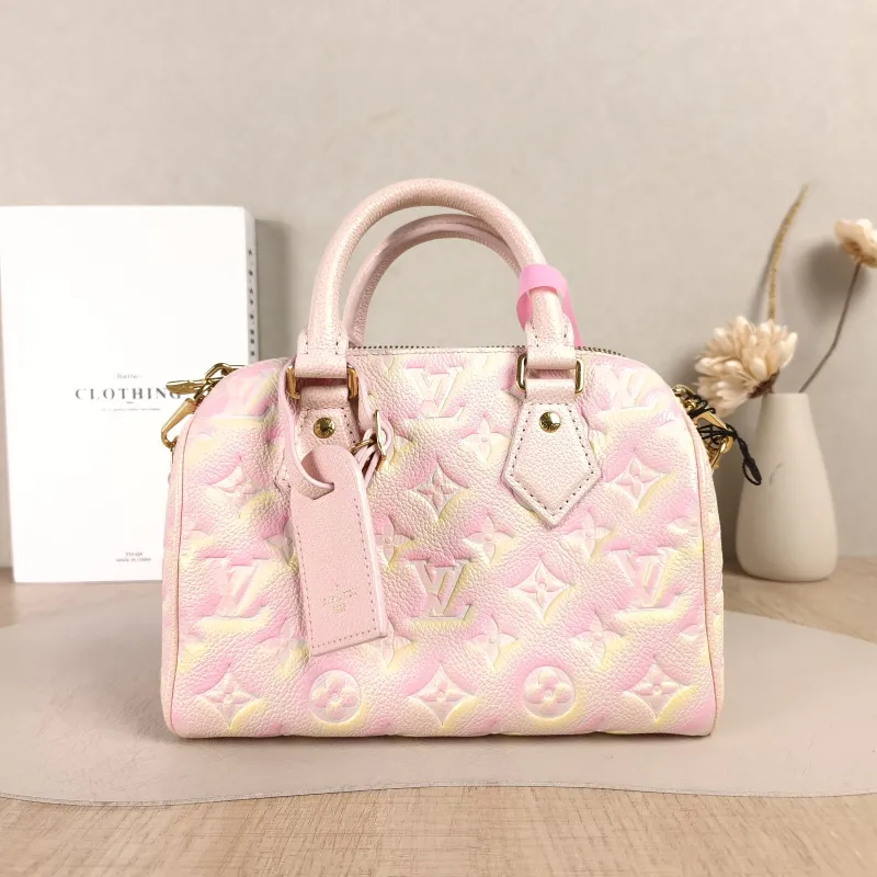 Louis Vuitton Crossbody Bag Speedy20 Pink Calfskin20.5 × 12 × 13.5 cm