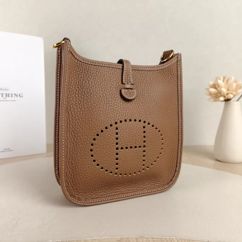 Hermès Crossbody Bag Evelyne Mini 16 Mini 16 Clemence Taurillon TC Calfskinmini17 × 5.5 × 18 cm — cover view 6 of 6