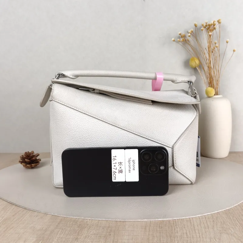 LOEWE Crossbody Bag Puzzle White CC alfskin Small 24 × 10.5 × 16.5 cm — cover view 4 of 5