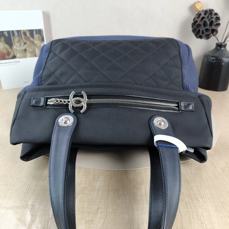 Chanel Top Handle Bag Top Handle Bag Blue Black One Size 34 × 16 × 31 cm 17 — detail view 5 of 11