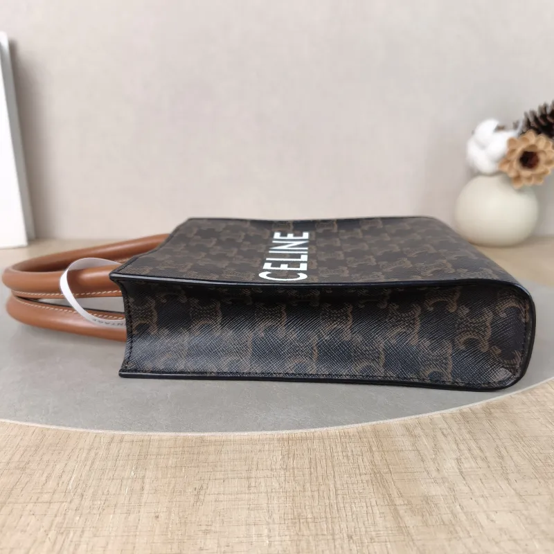 CELINE Crossbody Bag CABAS Mini Monogram PV Cmini17 × 4 × 20.5 cm — detail view 5 of 10
