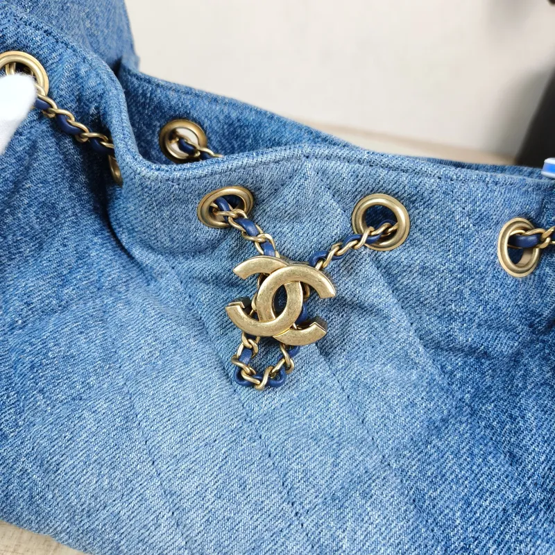 Chanel Crossbody Bag 25Bag Blue Mini 22 × 12.5 × 20 cm — detail view 2 of 11