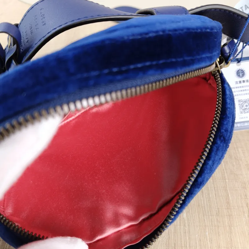GUCCI Belt Bag GG Marmont Marmont Belt Bag Blue Velvet 19 × 5 × 11.5 cm — detail view 8 of 10