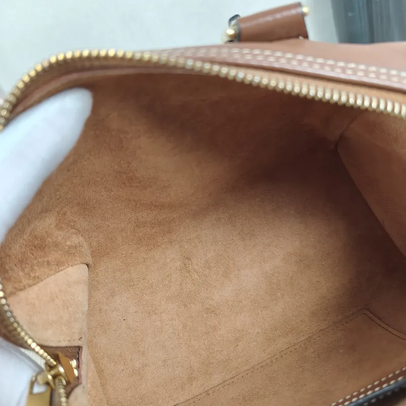 CELINE Crossbody Bag Calfskin Small 20 × 10.5 × 14 cm — detail view 12 of 13