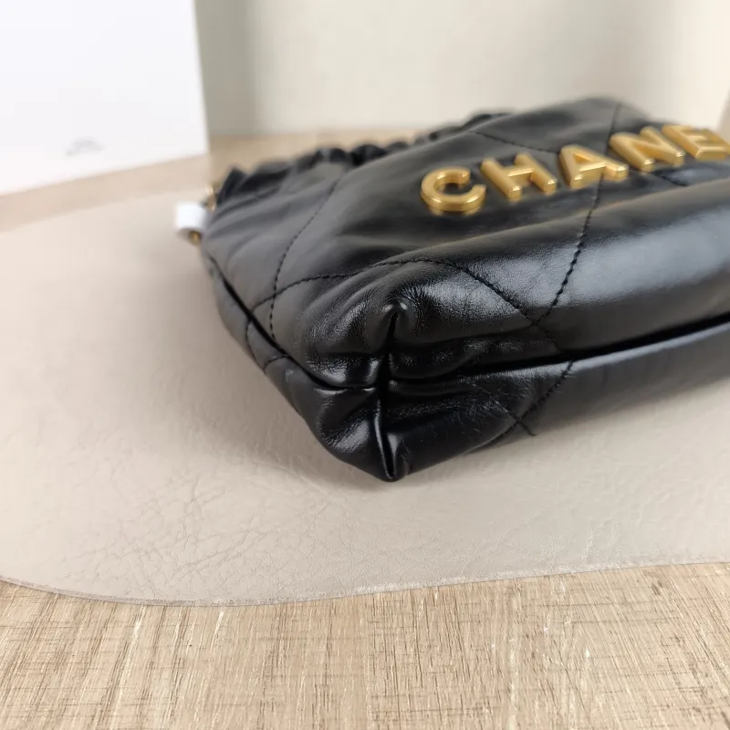 Chanel Shoulder Bag 22Bag Black CC alfskin Mini 20 × 6 × 19 cm — detail view 6 of 12