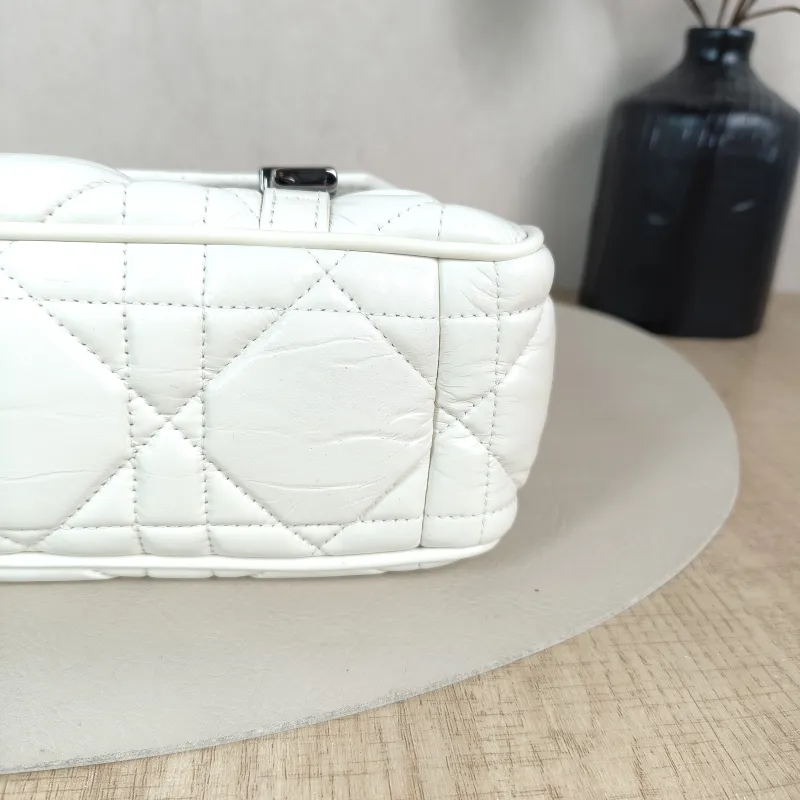 DIOR Crossbody Bag camp Messenger Bag White Calfskin Small 23 × 8 × 15 cm — detail view 8 of 14