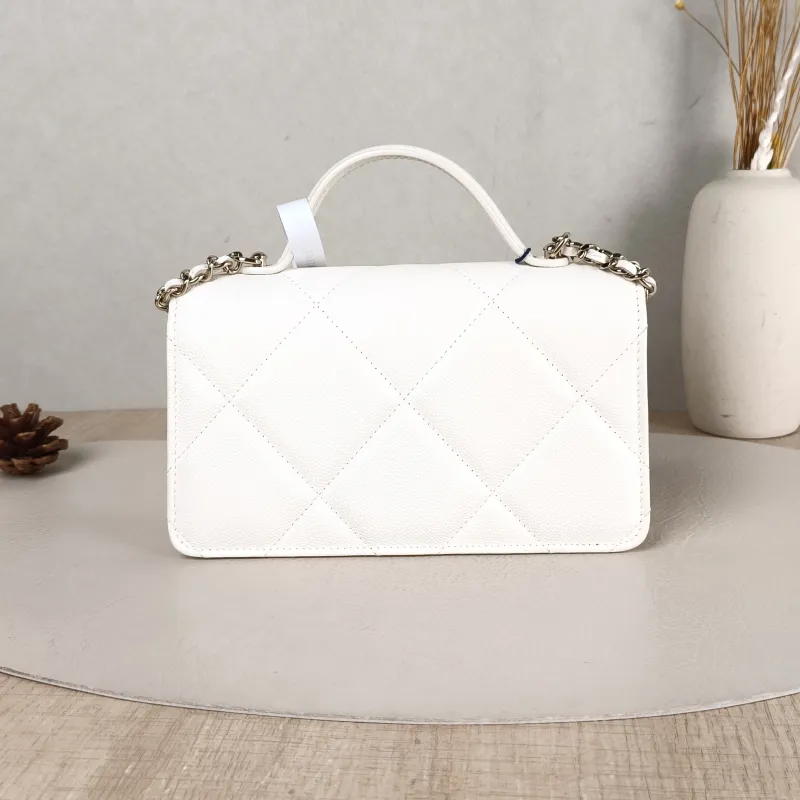 Chanel Crossbody Bag woc White Grained Calfskin 19.2 × 6 × 10.5 cm — cover view 4 of 5