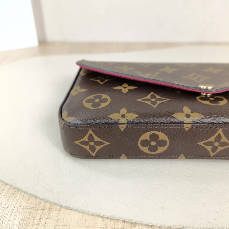 Louis Vuitton Crossbody Bag Pochette Félicie Monogram PVC Small 21 × 3 × 12 cm — detail view 6 of 17