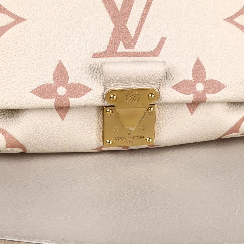 Louis Vuitton Crossbody Bag Favorite White · Pink Empreinte Embossed Calfskin Monogram Medium24 × 9 × 14 cm — detail view 4 of 14