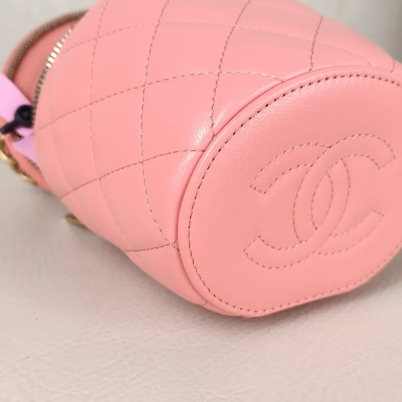 Chanel Crossbody Bag Box Crossbody Bag Pink Lambskin One Size9.5 × 8 × 10.5 cm — detail view 12 of 13