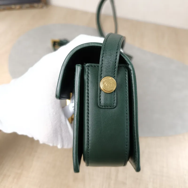 SAINT LAURENT Shoulder Bag Shoulder Bag Green Calfskin16.5 × 5 × 8.5 cm — detail view 15 of 17