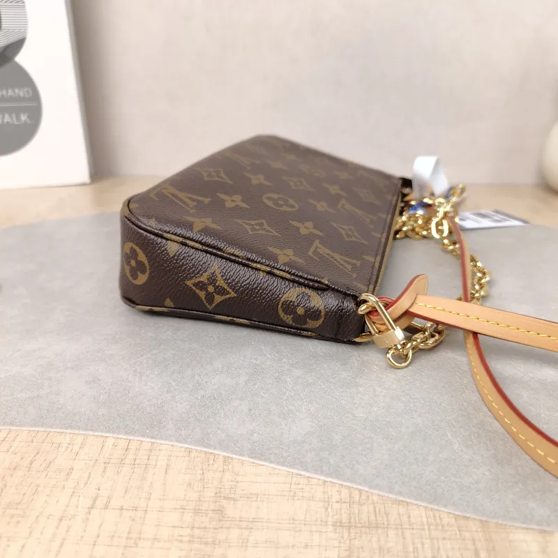 Louis Vuitton Shoulder Bag Pochette Accessoires Monogram PVC Large 23 × 4 × 13.5 cm — detail view 1 of 11