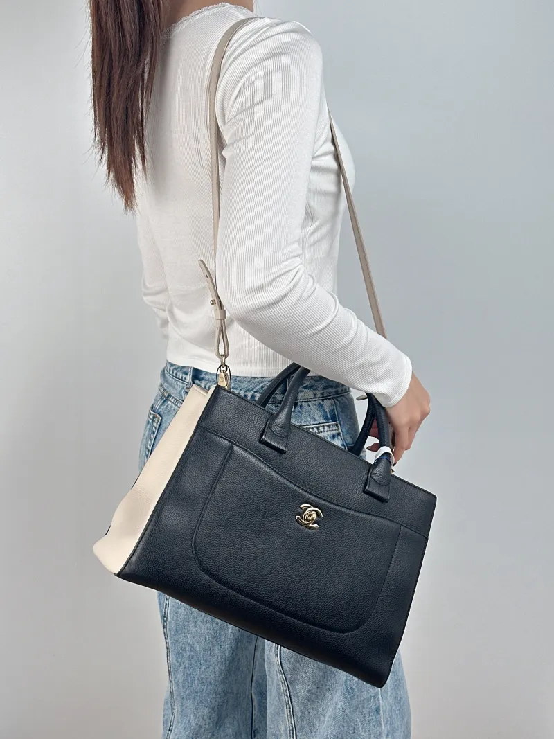 Chanel Shoulder Bag Neo Executive Tote Tote Bag Black Grained Calfskin 36 × 14 × 23 cm 24 — on-model view 1 of 2